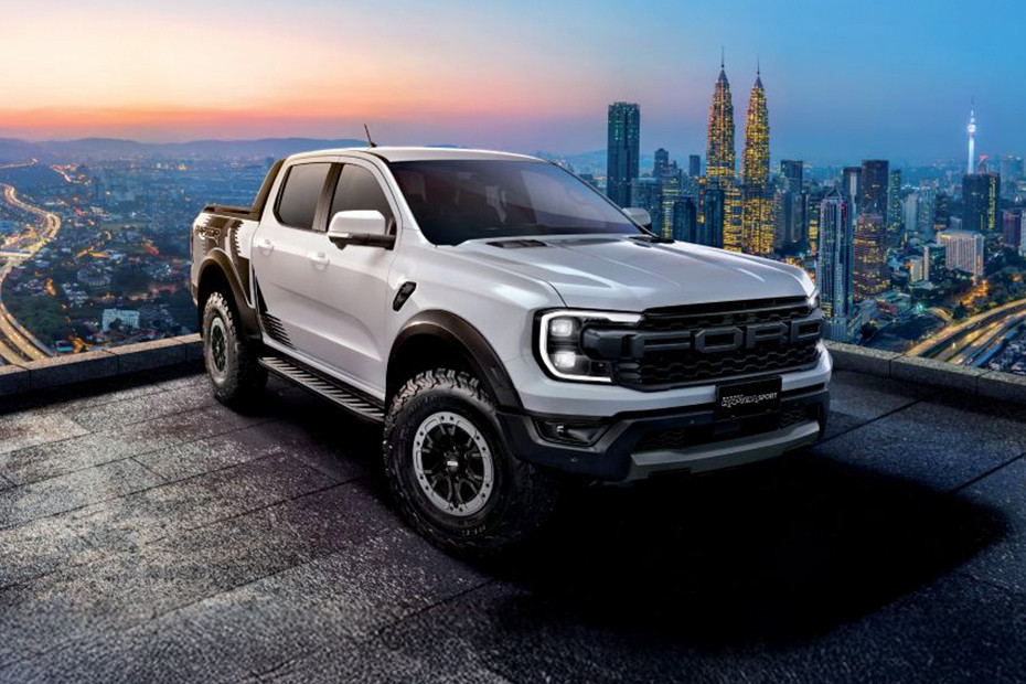 Ranger Raptor Front angle low view