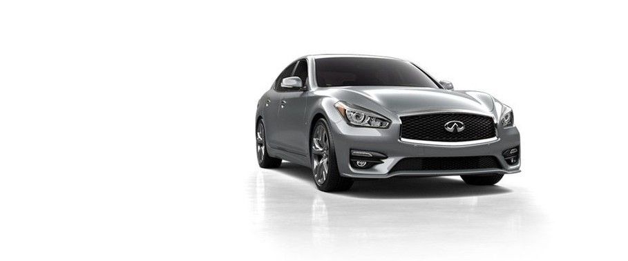 Q70 Hybrid Medium Angle Front View