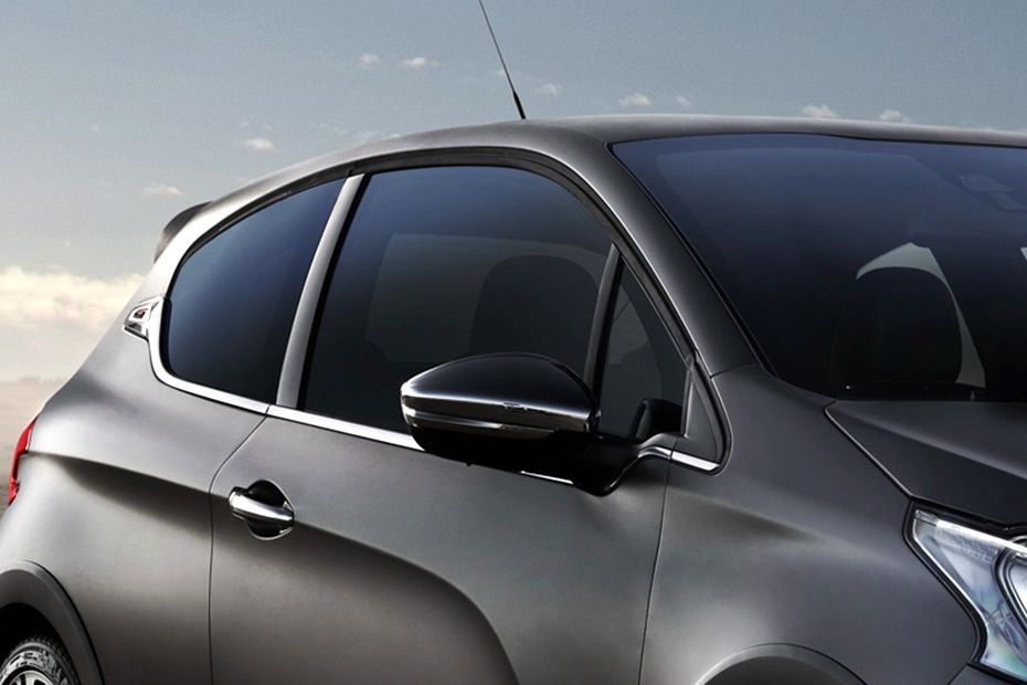 Peugeot 208 Drivers Side Mirror Front Angle Peugeot 208 Drivers Side Mirror Front Angle