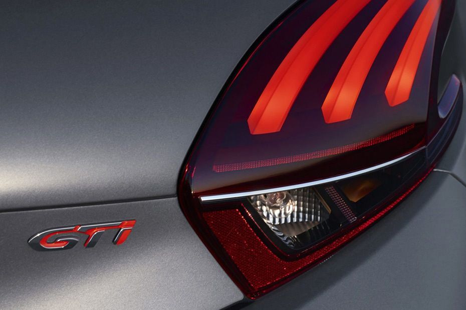 208 Tail light 208 Tail light
