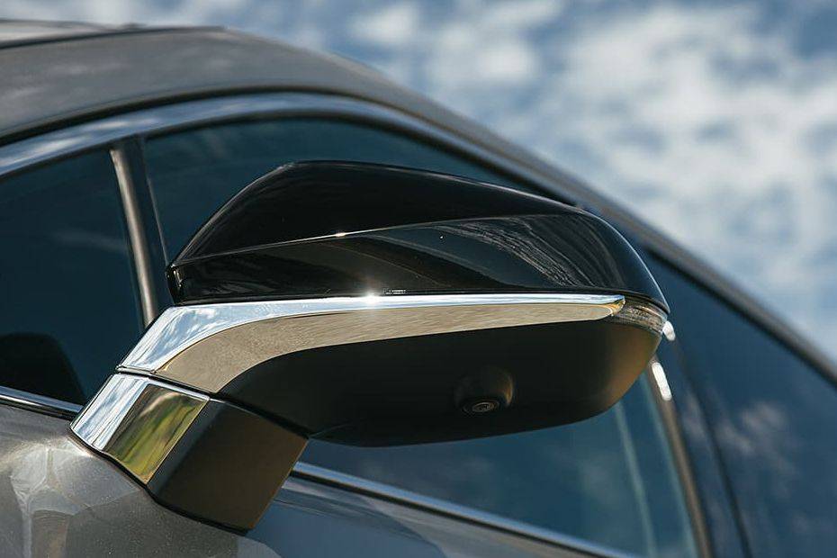 Lexus RX Drivers Side Mirror Front Angle Lexus RX Drivers Side Mirror Front Angle