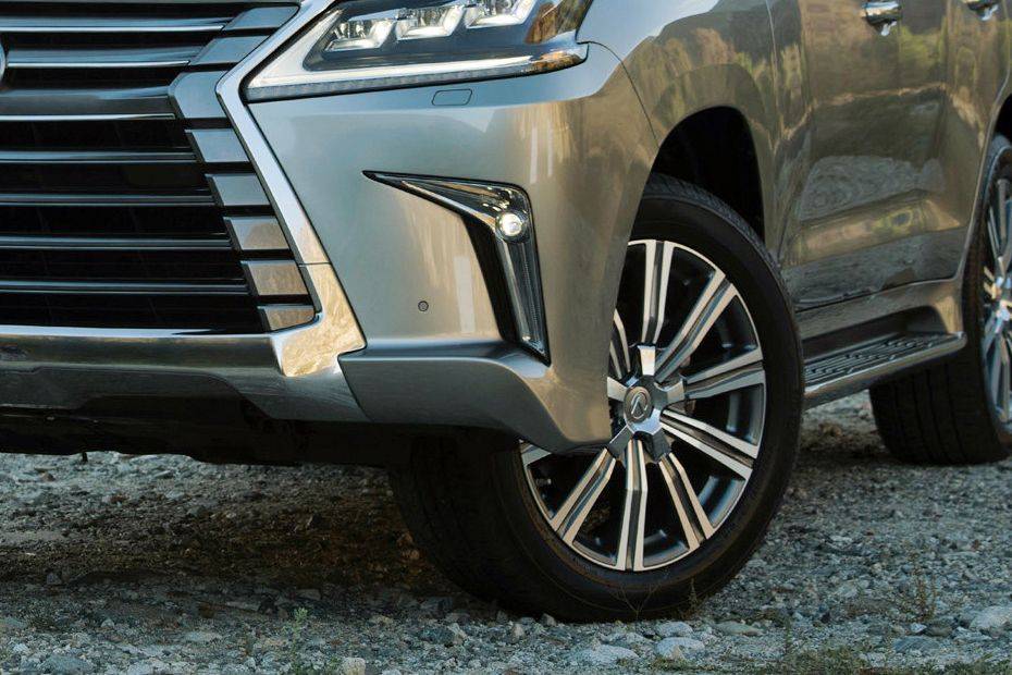 Lexus lx 2024. Пороги для Lexus LX 570. Диски на Lexus LX 570 2018. 20223 Lexus LX on 22 Wheels. Пороги белые для Lexus LX 570.