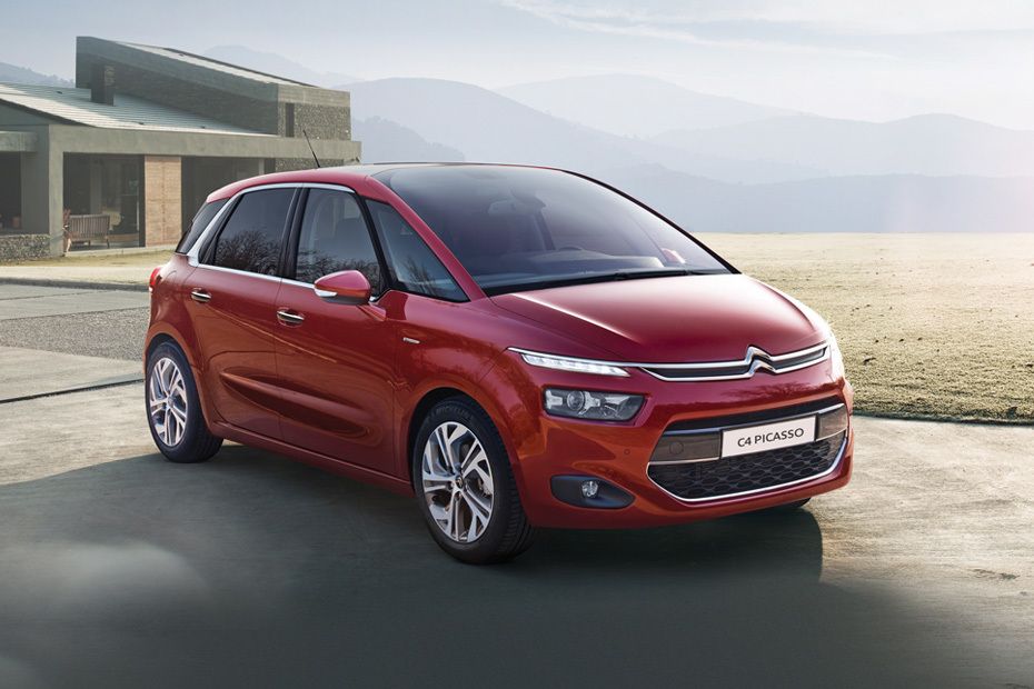 Citroen C4 Picasso Front Cross Side View
