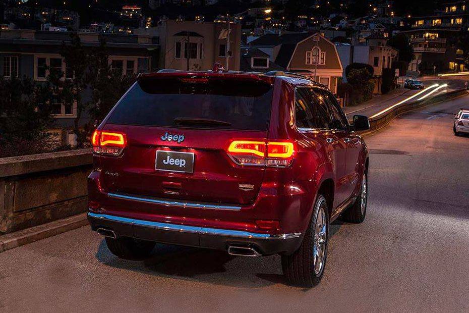 Grand Cherokee Rear angle view Grand Cherokee Rear angle view