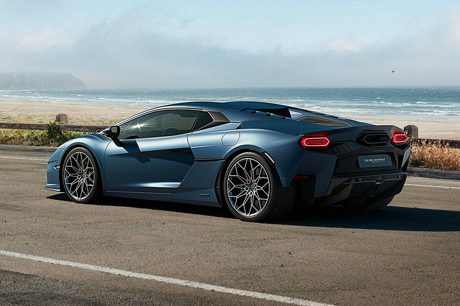 Rear Cross Side View of Lamborghini Temerario