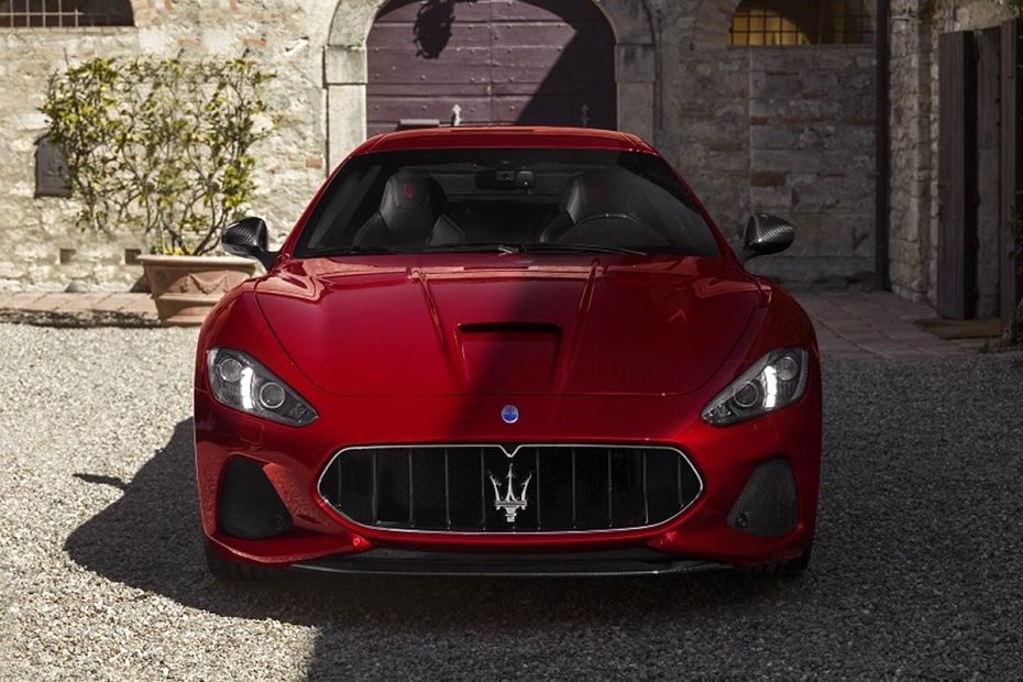 Full Front View of GranTurismo Full Front View of GranTurismo