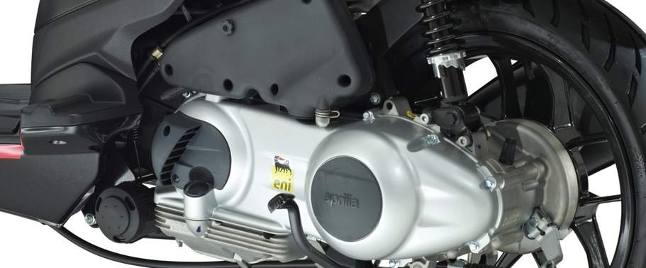 Aprilia SR 50 R Engine View Aprilia SR 50 R Engine View