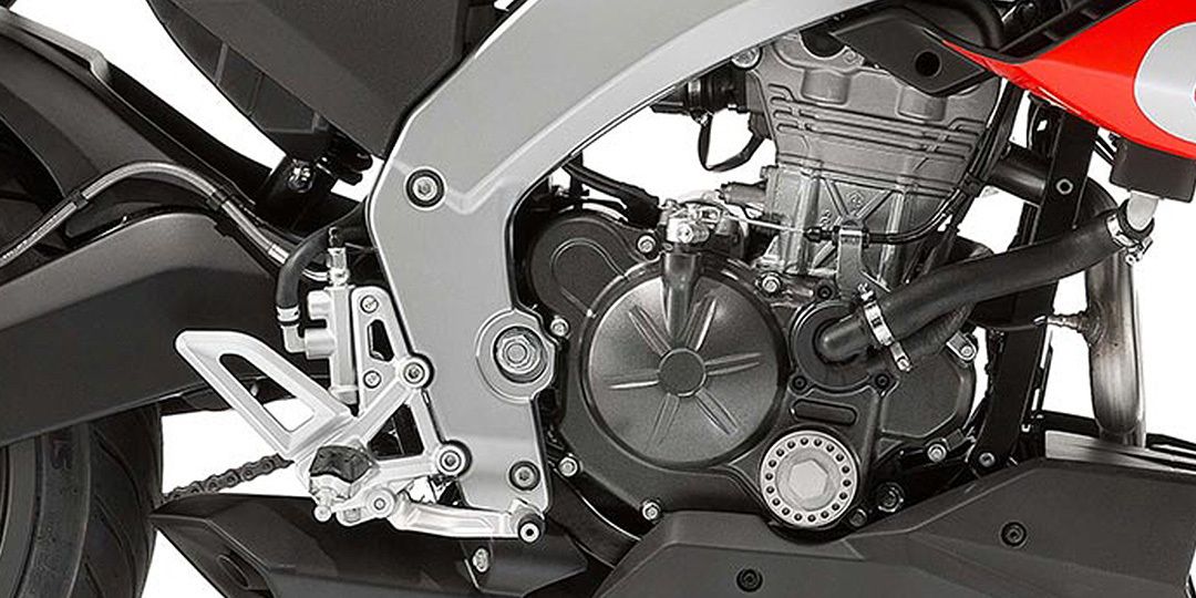 Aprilia Tuono 125 Engine View