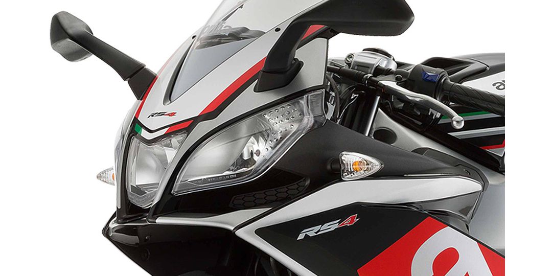 Aprilia RS4 125 Head Light View Aprilia RS4 125 Head Light View
