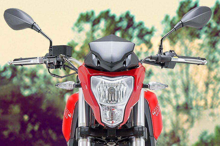 Benelli TNT 25 Head Light View Benelli TNT 25 Head Light View