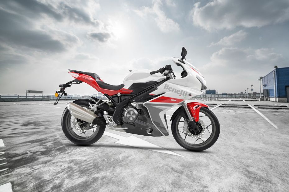 Benelli 302R Right Side Viewfull Image Benelli 302R Right Side Viewfull Image