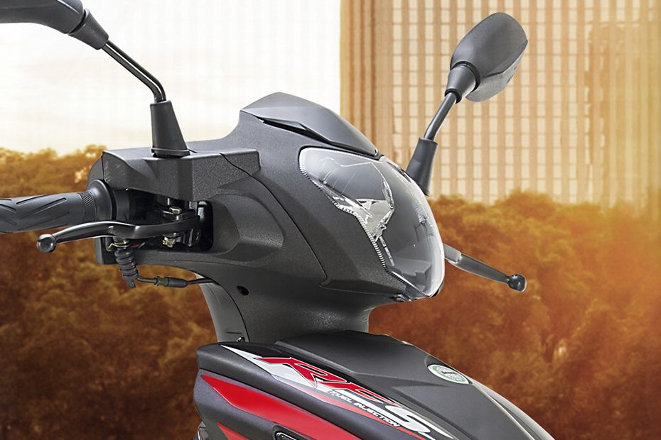 Benelli RFS 150I Head Light View Benelli RFS 150I Head Light View