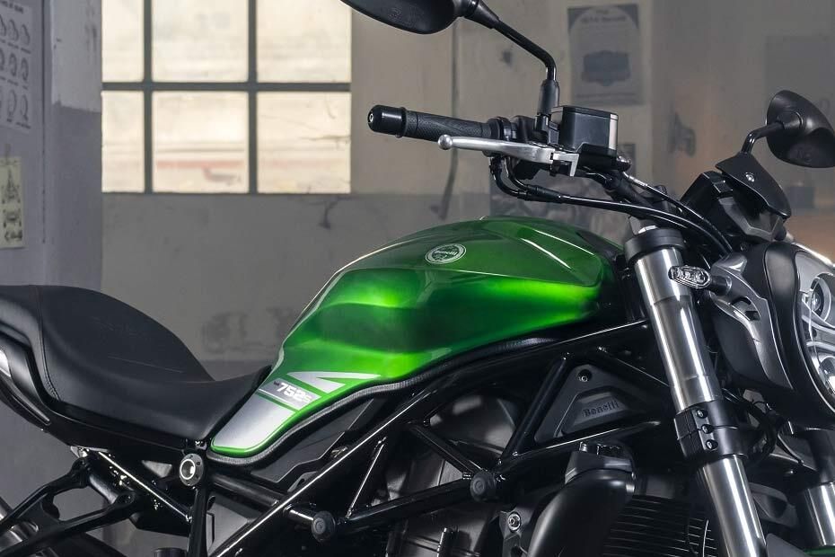 Benelli 752 S Fuel Tank View Benelli 752 S Fuel Tank View