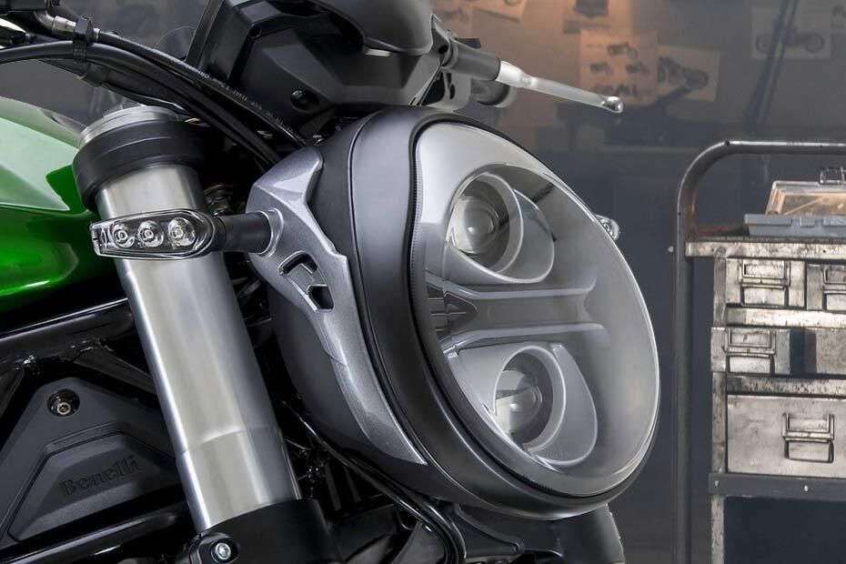 Benelli 752 S Head Light View Benelli 752 S Head Light View
