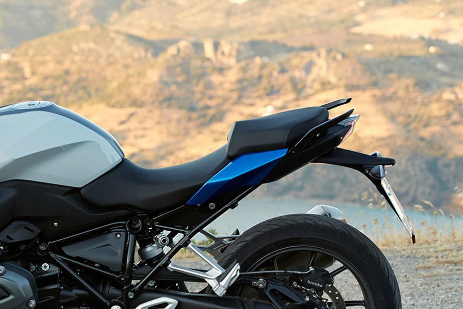 BMW R 1200 RS Rider Seat View