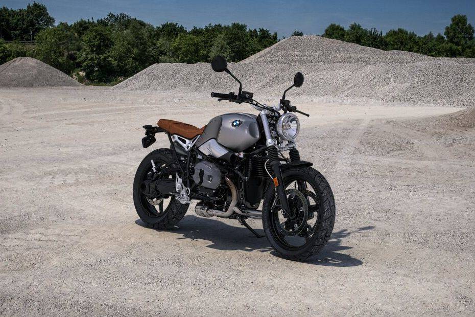 BMW R Nine t посадка