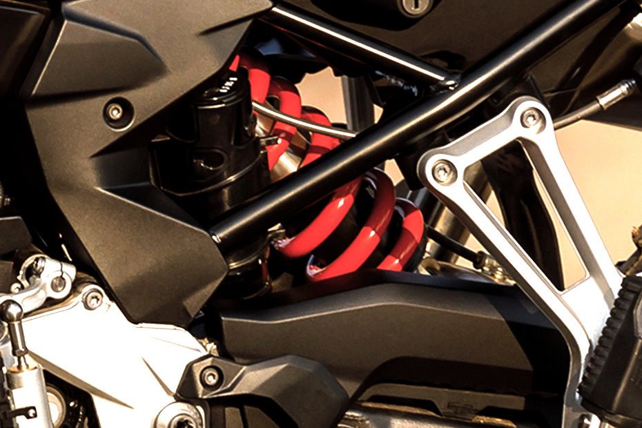 BMW F 850 GS Rear Suspension