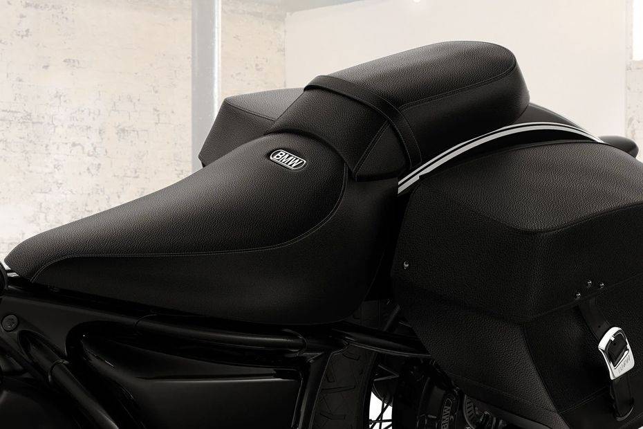BMW R18 Classic Rider Seat View BMW R18 Classic Rider Seat View