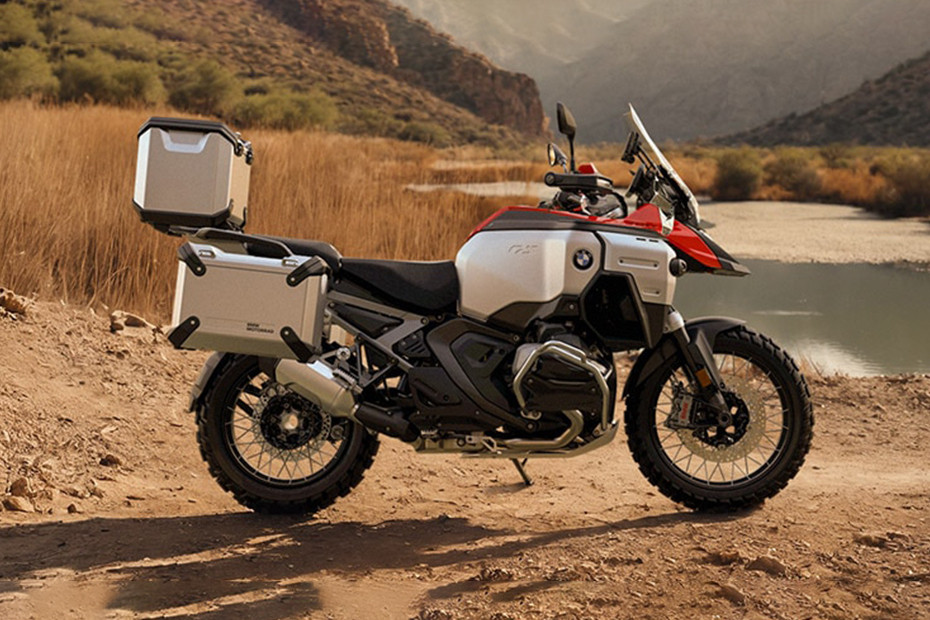 BMW R 1300 GS Adventure Right Side Viewfull Image