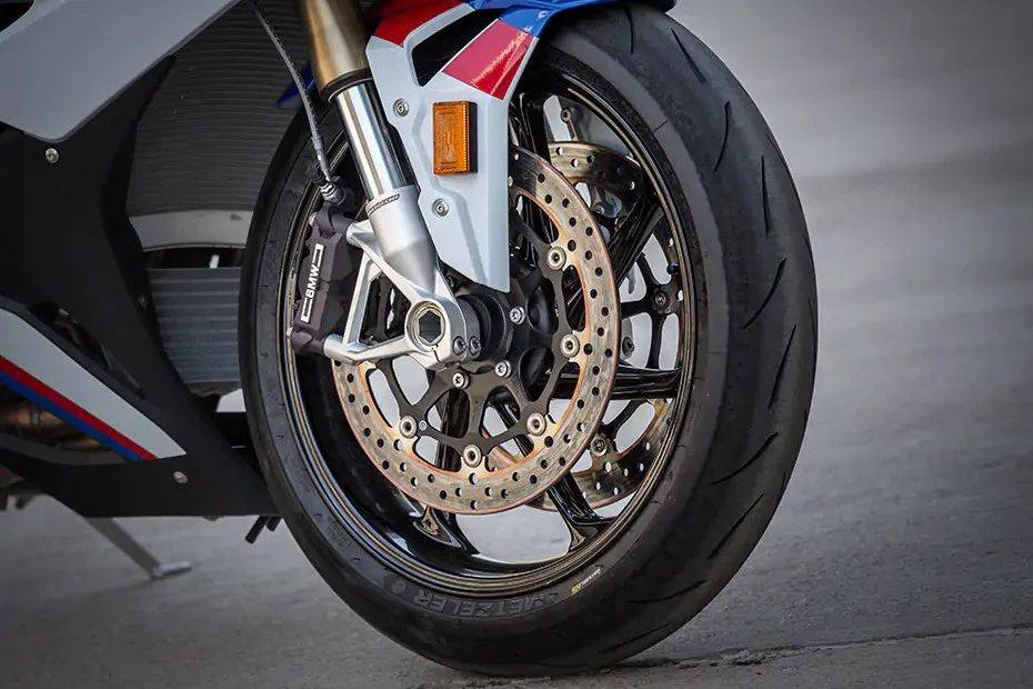 BMW S 1000 RR M Package Front Tyre View BMW S 1000 RR M Package Front Tyre View