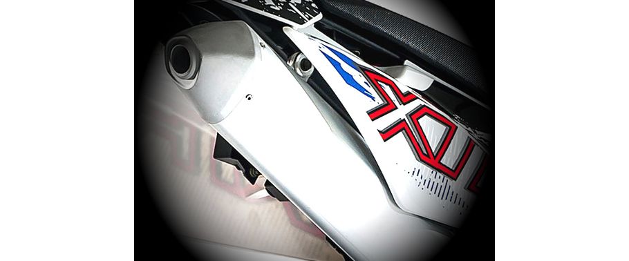 Daelim XTR 200 Exhaust View
