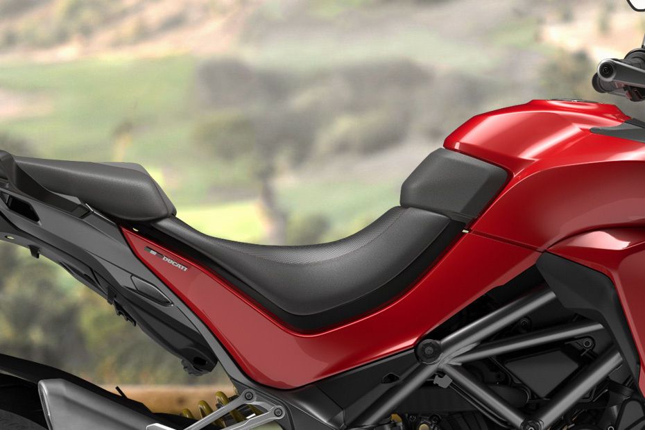 Ducati Multistrada 1260 Rider Seat View Ducati Multistrada 1260 Rider Seat View
