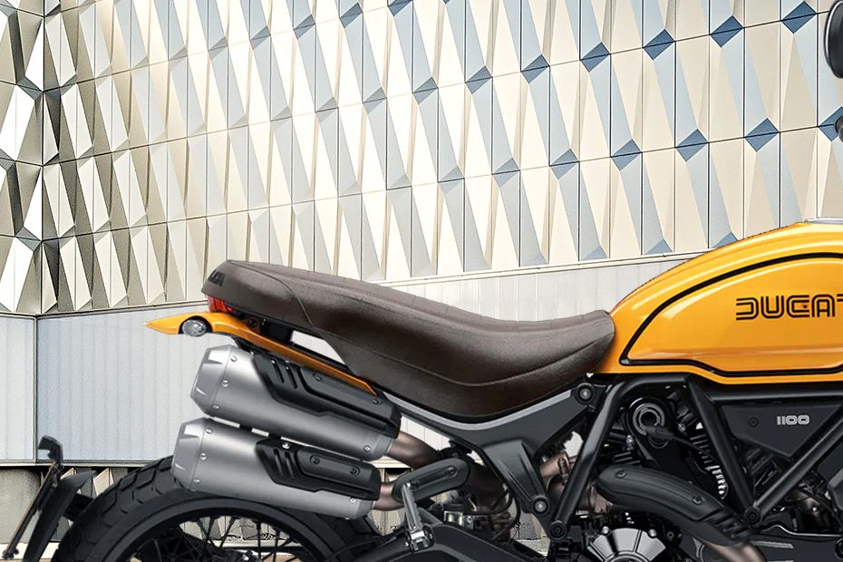 Ducati Scrambler 1100 Back Rest View Ducati Scrambler 1100 Back Rest View