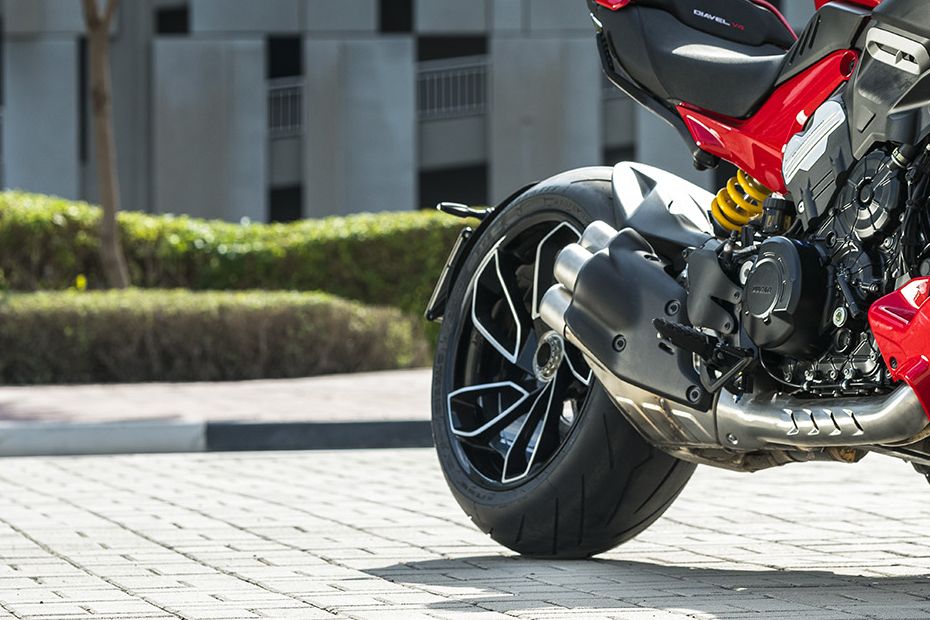 Ducati Diavel V4 Rear Tyre