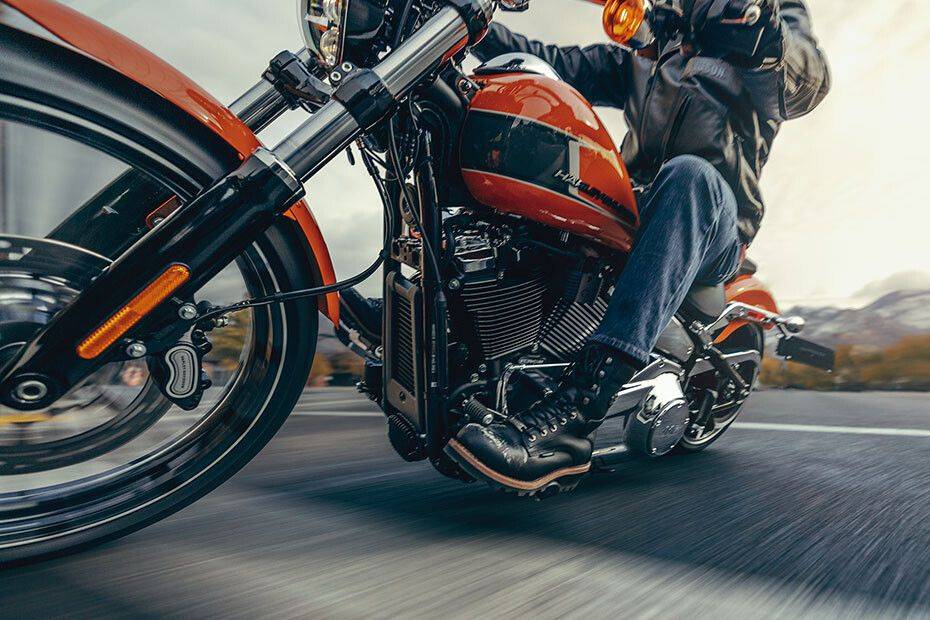 Harley-Davidson Breakout 117 2024, Malaysia Price, Specs & December Promos