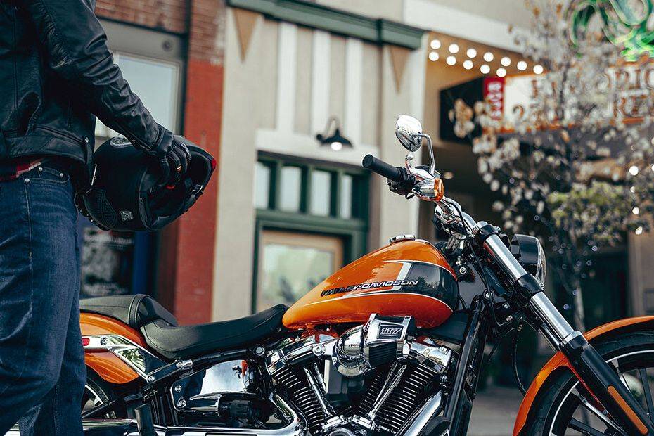 HarleyDavidson Breakout 117 2024, Malaysia Price, Specs & June Promos