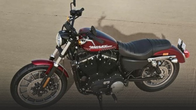 Harley-Davidson 883 Roadster Left Side View Full Image