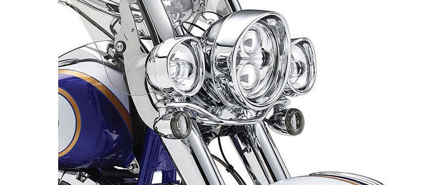 Harley-Davidson CVO Softail Deluxe Head Light View Harley-Davidson CVO Softail Deluxe Head Light View