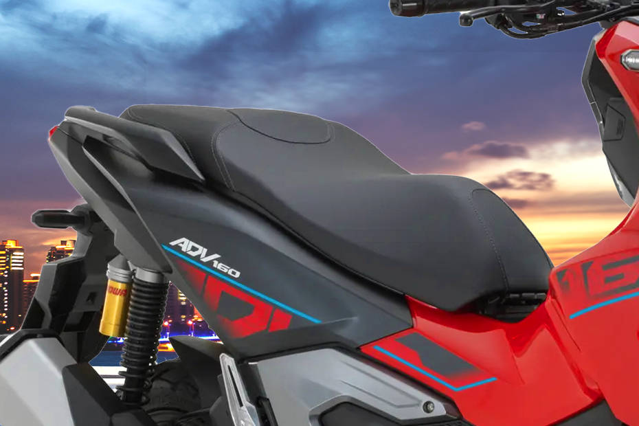 Honda ADV160 Rider Seat View Honda ADV160 Rider Seat View