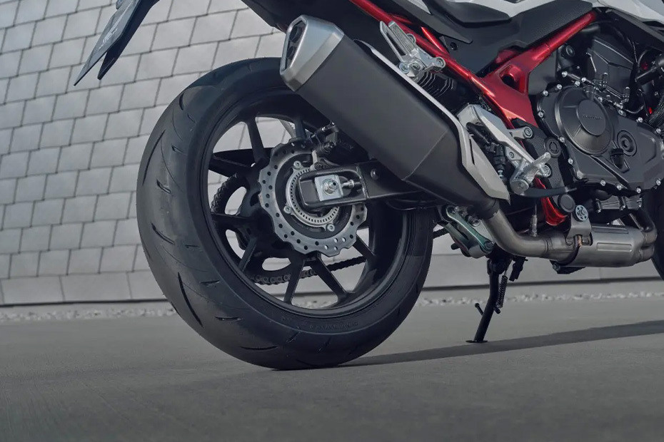 Honda CB750 Rear Tyre