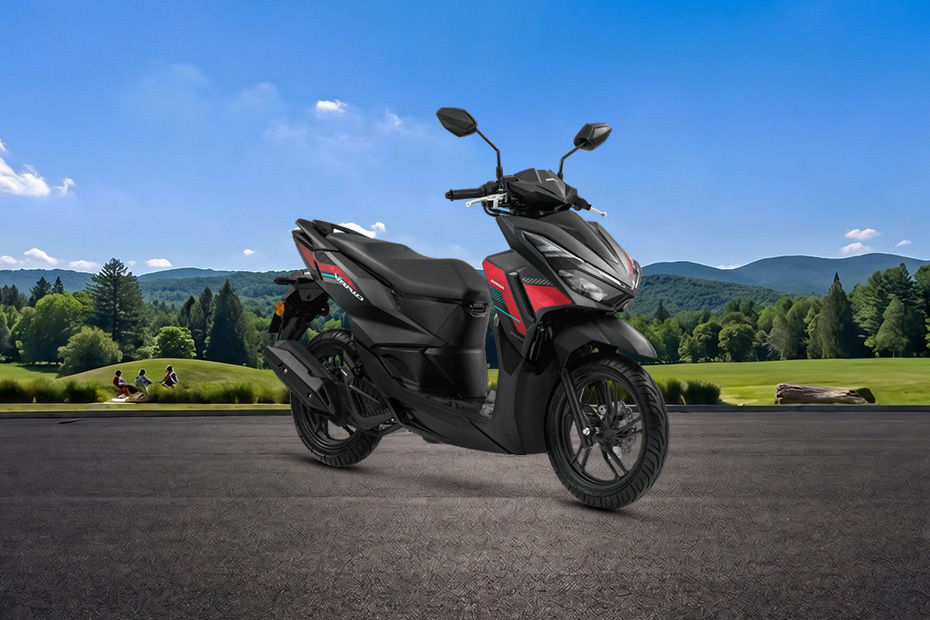 Honda Vario 125 Slant Rear View Full Image