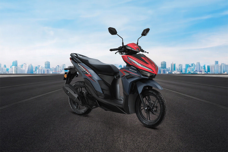 Honda Vario 125 Street Slant Rear View Full Image