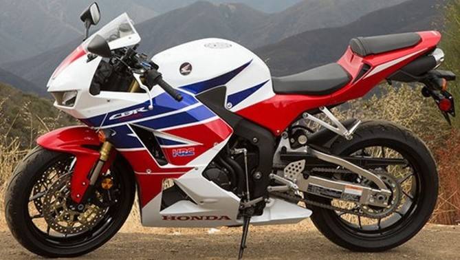 Honda CBR600RR, Malaysia Price, Specs & March Promos