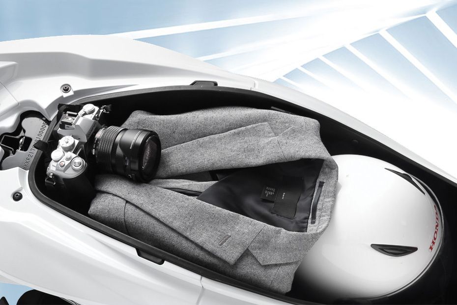 Honda PCX (2015-2018) Seat Storage Side View