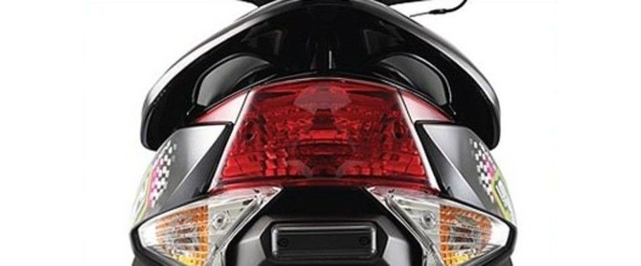 Honda Spac Tail Light View