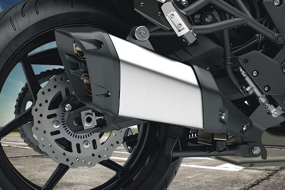 Kawasaki Versys 1000GT Exhaust View Kawasaki Versys 1000GT Exhaust View
