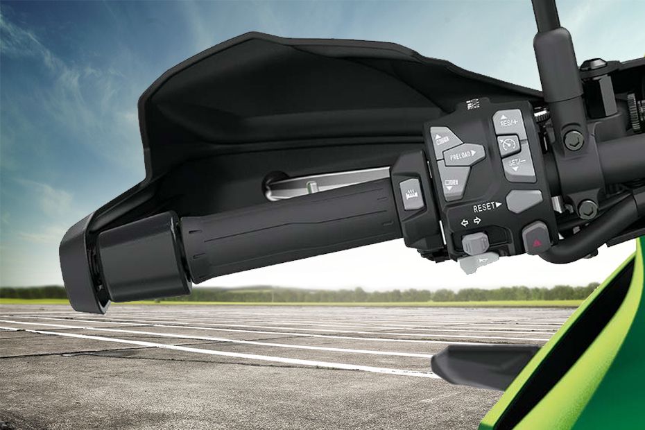 Kawasaki Versys 1000GT Handle Bar View Kawasaki Versys 1000GT Handle Bar View