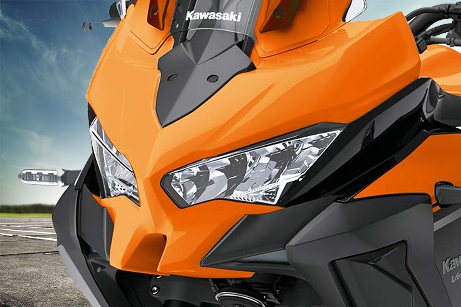 Kawasaki Versys 1000GT Head Light View Kawasaki Versys 1000GT Head Light View