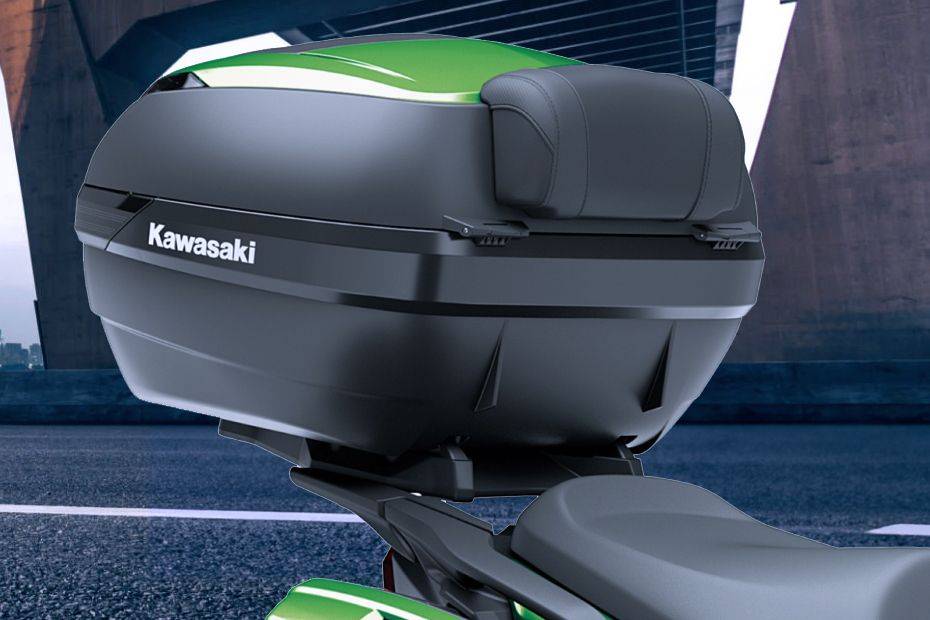 Kawasaki Versys 1000 SE Back Rest View Kawasaki Versys 1000 SE Back Rest View