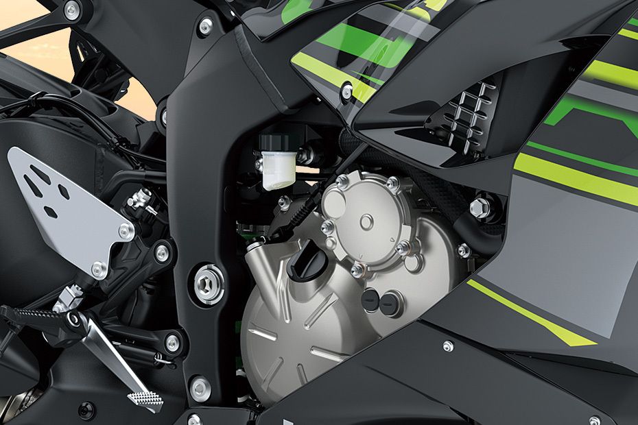 Kawasaki Ninja ZX-6R Engine View Kawasaki Ninja ZX-6R Engine View