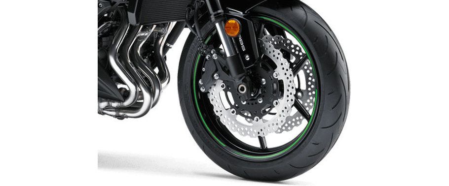 Kawasaki Z 800 Front Tyre View