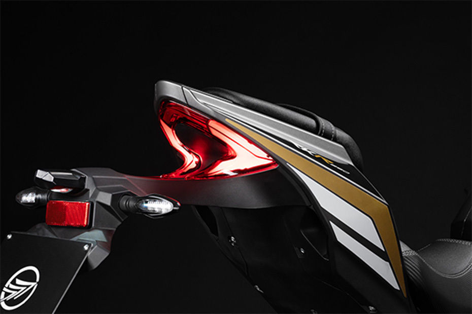 Keeway RKR 250 Tail Light View