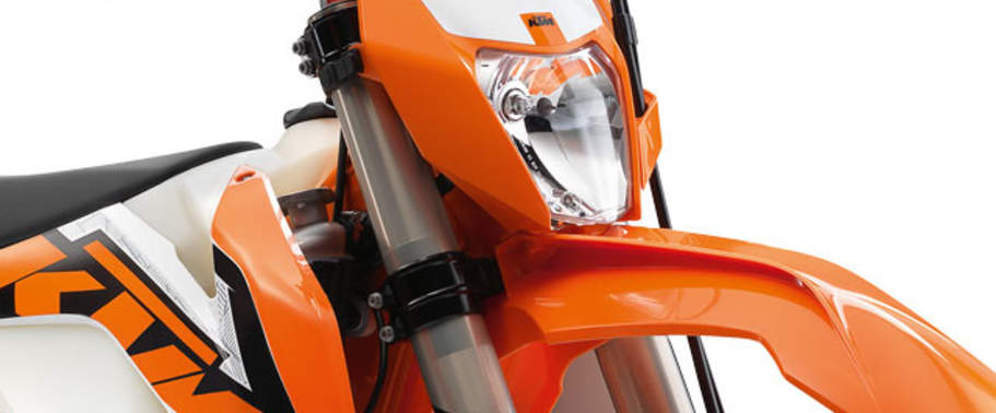 KTM 200 EXC Head Light View