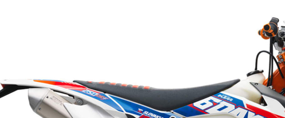 KTM 350 EXC-F Six Days (2016-2018) Rider Seat View KTM 350 EXC-F Six Days (2016-2018) Rider Seat View