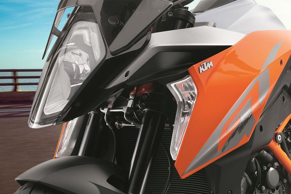 KTM 1290 Super Duke GT Head Light View KTM 1290 Super Duke GT Head Light View