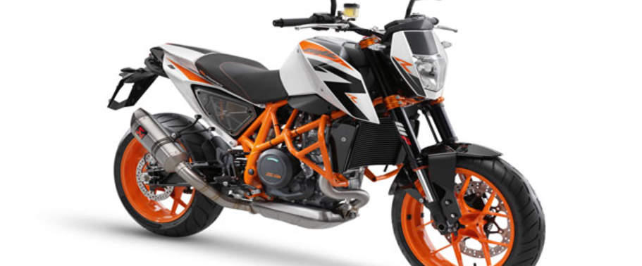 KTM 690 Duke R Slant Rear View Full Image